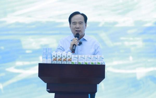 “玩”明白了！首部乳业科普剧本杀上线开元棋牌试玩这个六一伊利把牛奶知识(图3)